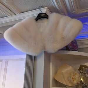 Elegant White Fox Fur Shawl Perfect For Weddings